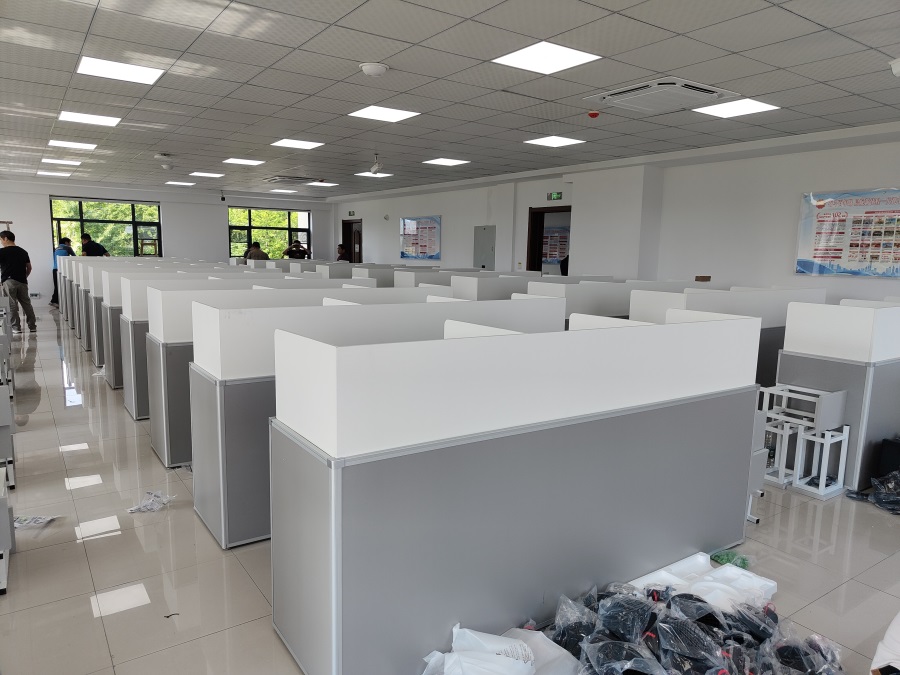 湖北省黃石市天然氣銷售公司華中職業(yè)技能實(shí)訓(xùn)基地升降屏風(fēng)培訓(xùn)室 (4)