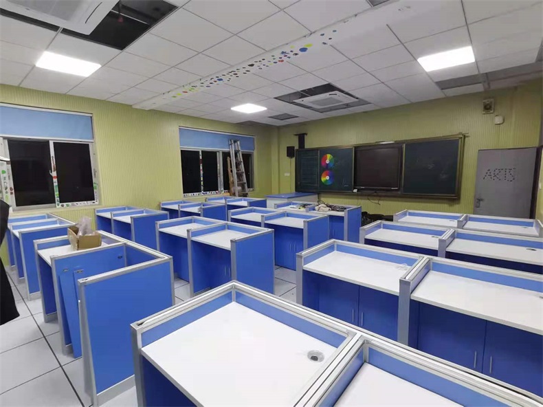 上海市干巷學校升降屏風語音聽說標準化考場